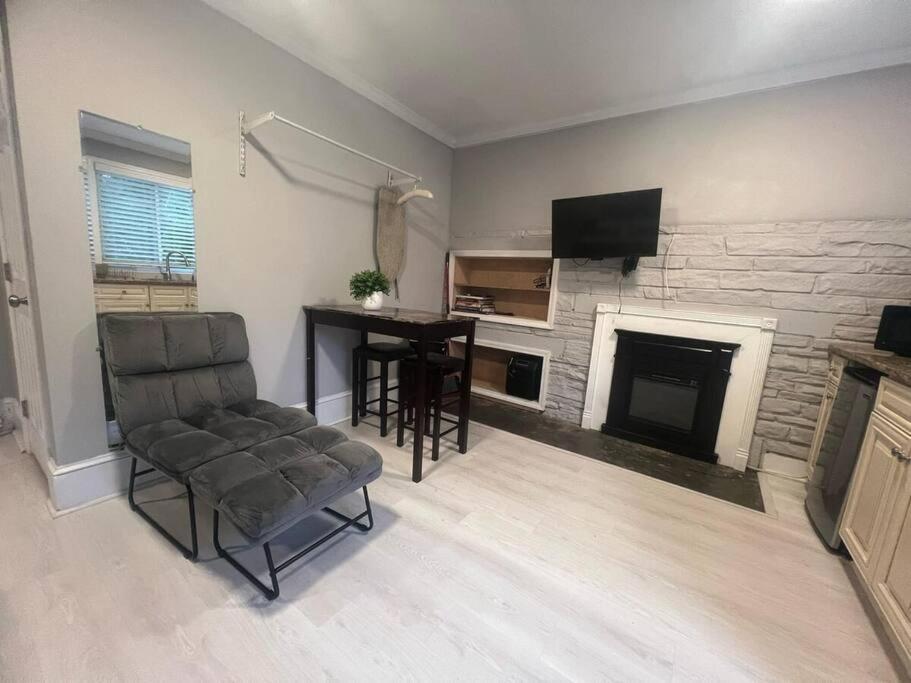 Chic Atl Studio - 5 Mins Walk Emory Cdc Atlanta Buitenkant foto